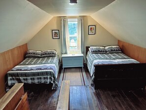 3 Schlafzimmer, Bügeleisen/Bügelbrett, Reisekinderbett, kostenloses WLAN