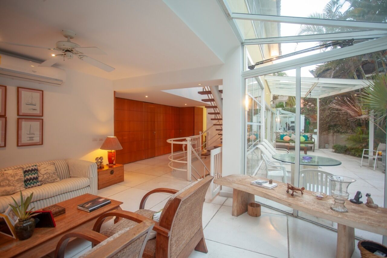 Smart TV, escritórios, monitores de computador