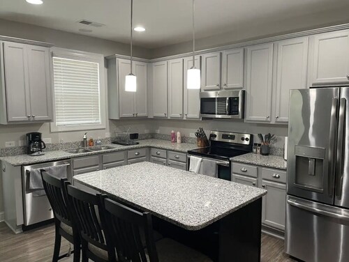 Pinehurst Golf Retreat, Pool Table, Fire Pit!