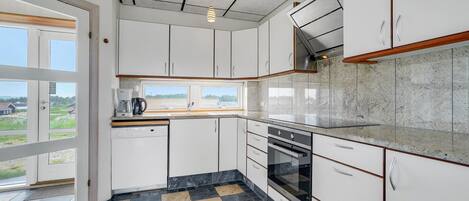 Kühlschrank, Herdplatte, Geschirrspüler