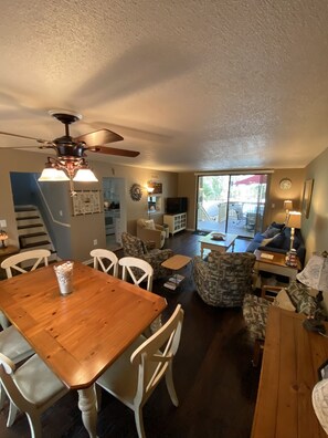 Smart TV, DVD player, books