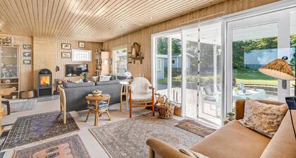 3 bedroom stunning home in Fur