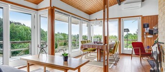 Nice home in Ebeltoft with WiFi