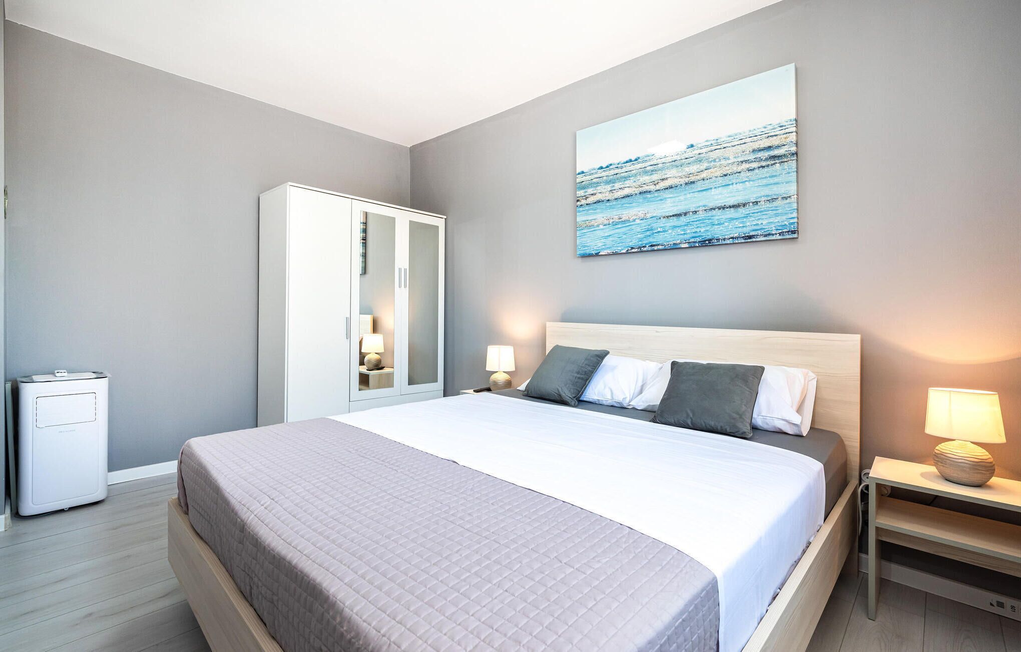 3 bedrooms, iron/ironing board, free WiFi, bed sheets