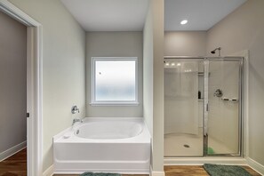 Combined shower/bathtub, hair dryer, towels - Windmark Beach Home | Heated Pool | Dog Friendly | Near Beach (Port St Joe)