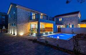 Beheizter Pool