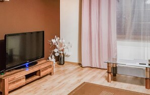 Fernseher, Kamin
