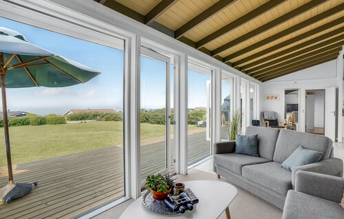 Amazing home in Slagelse with WiFi