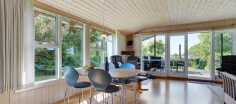 Gorgeous home in Farsø with kitchen