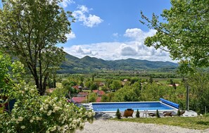 A heated pool - Pet friendly home in Kumrovec with sauna (Kumrovec)