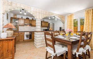 Kühlschrank, Ofen, Herdplatte, Geschirrspüler