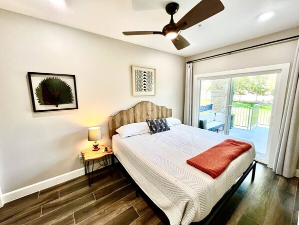 6 chambres, fer et planche à repasser, Wi-Fi, draps fournis