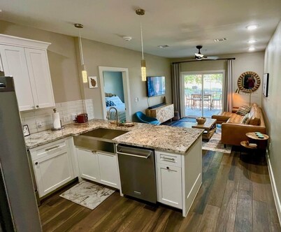 Two Side-by-Side Riverfront Condos, 6BR • Walk to Gruene Hall • Swim & Gather
