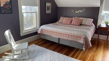 3 quartos, berço de viagem, Wi-Fi de cortesia, roupa de cama