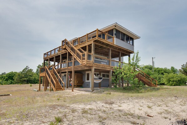 Exterior - FALL SPECIAL Canal Front ADVANCE WELL WATER Pet Friendly PADDLE BOARD (Corolla)