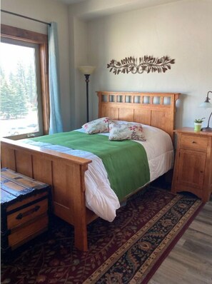 2 chambres, fer et planche à repasser, Wi-Fi gratuit, draps fournis