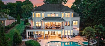 Firefly Cove by SoCharm | Luxury home w/Pool & Hot Tub & NEW Game Room | Sleeps 16