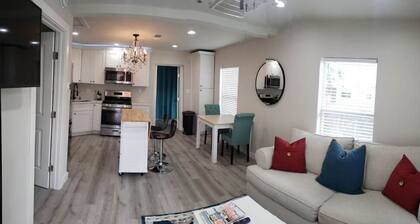 Pet Friendly Little White House