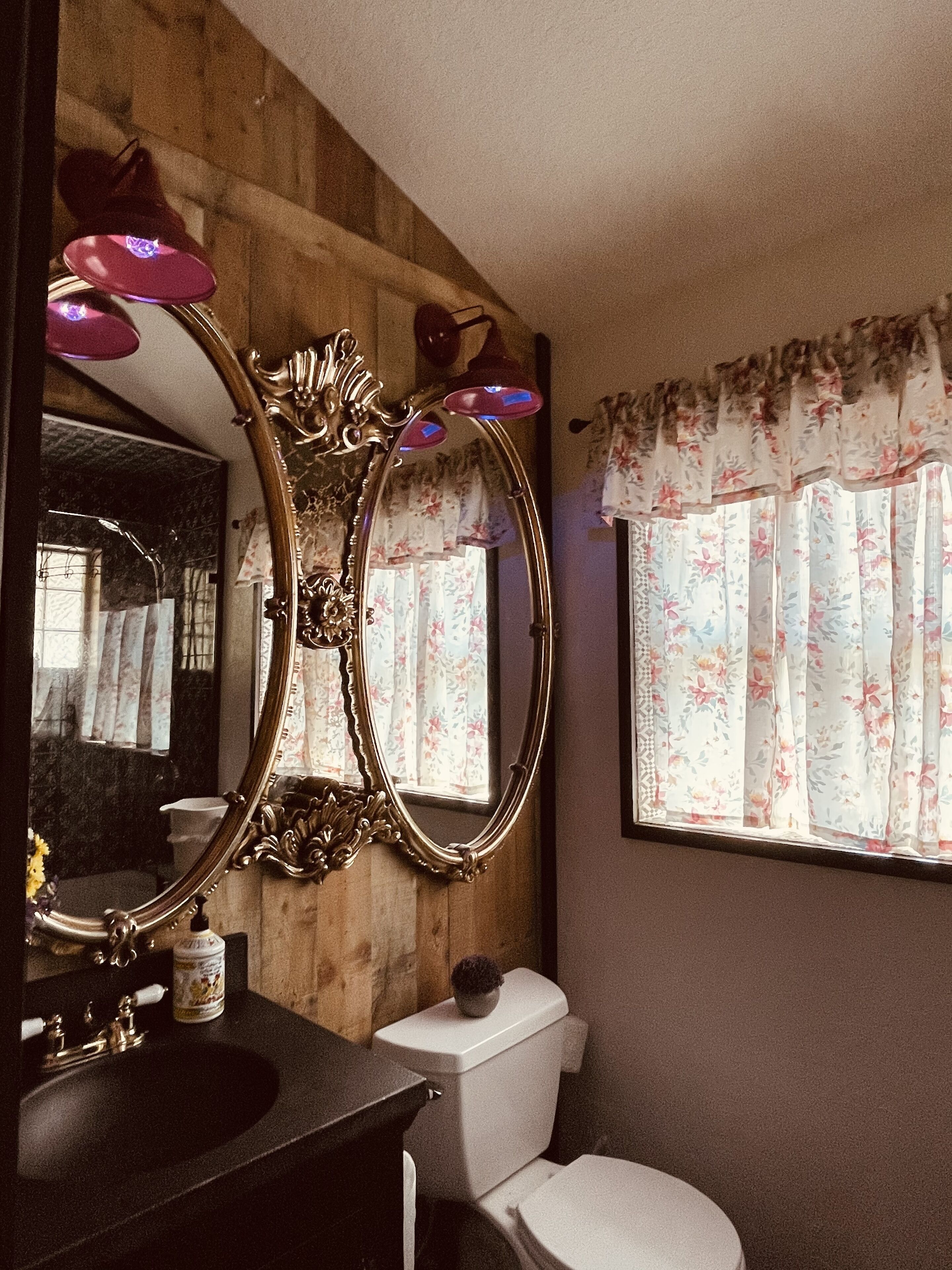 Unique Studio apartment experience with a view❣️