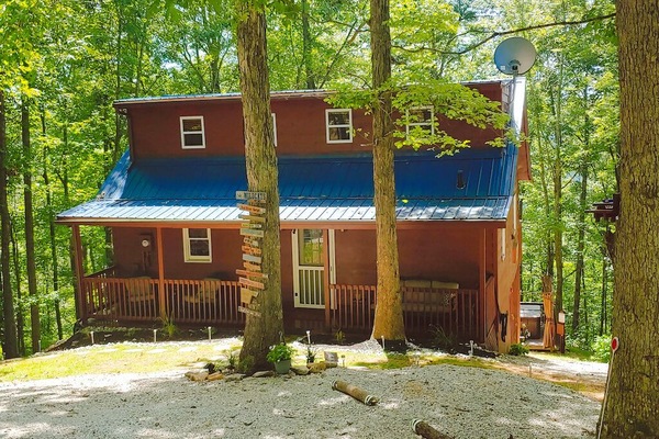 Trailseeker Cabin- View from Debbie Lane