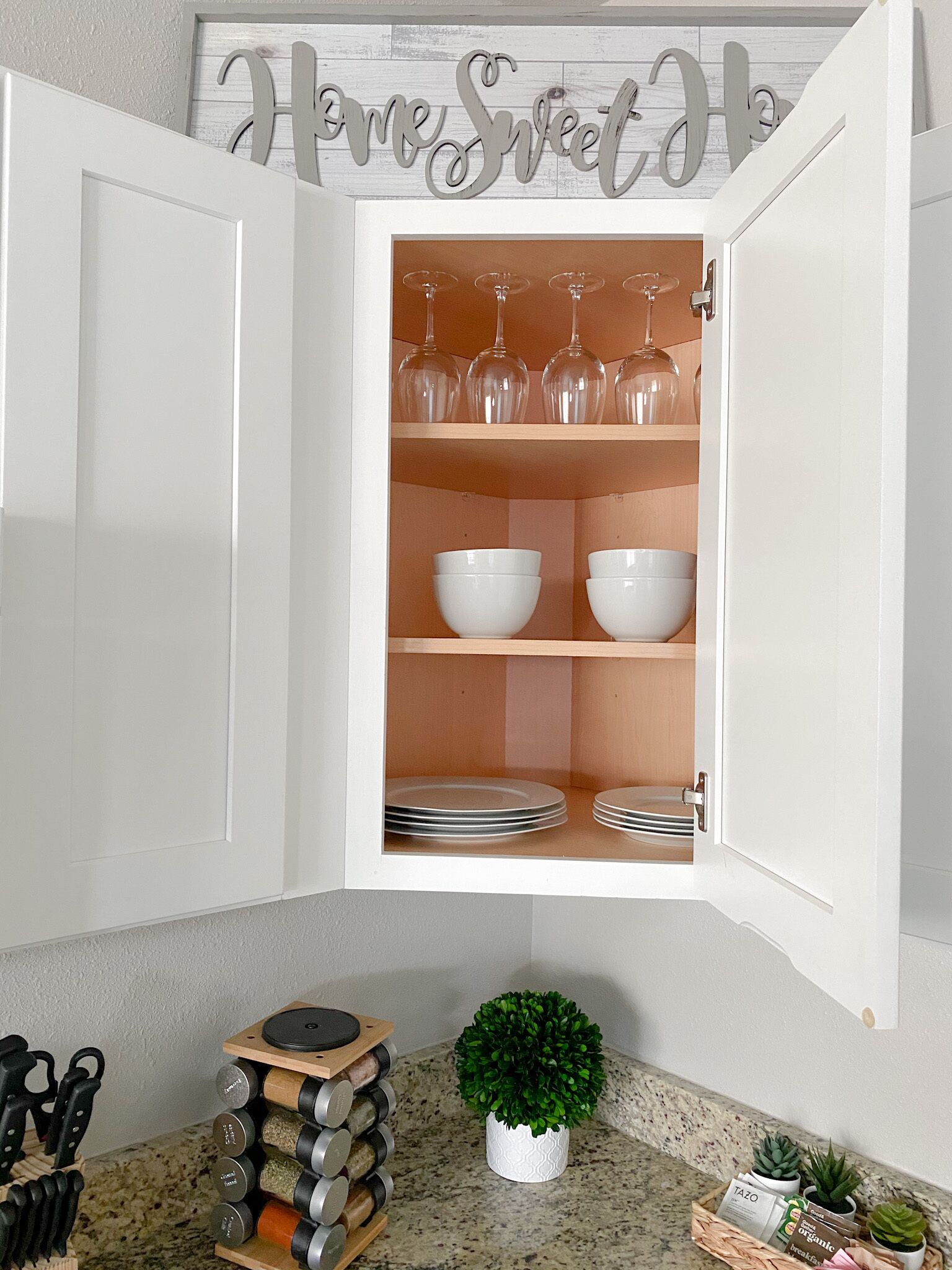 Entire Cozy Home near Downtown San Antonio with Free Parking