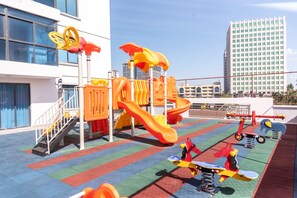 Children's play area - outdoor - Pauraque Soho Hotel (Dar es Salaam)