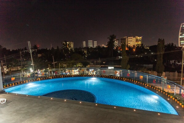 Alberca al aire libre