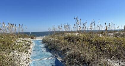 Location, location, location... Beautiful condo just steps from the beach.