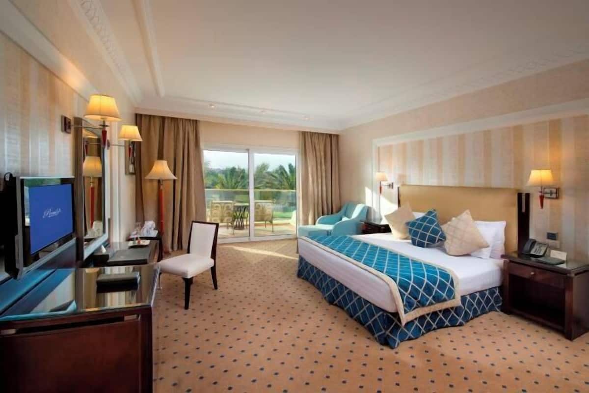 1 bedroom, premium bedding, free minibar, individually decorated