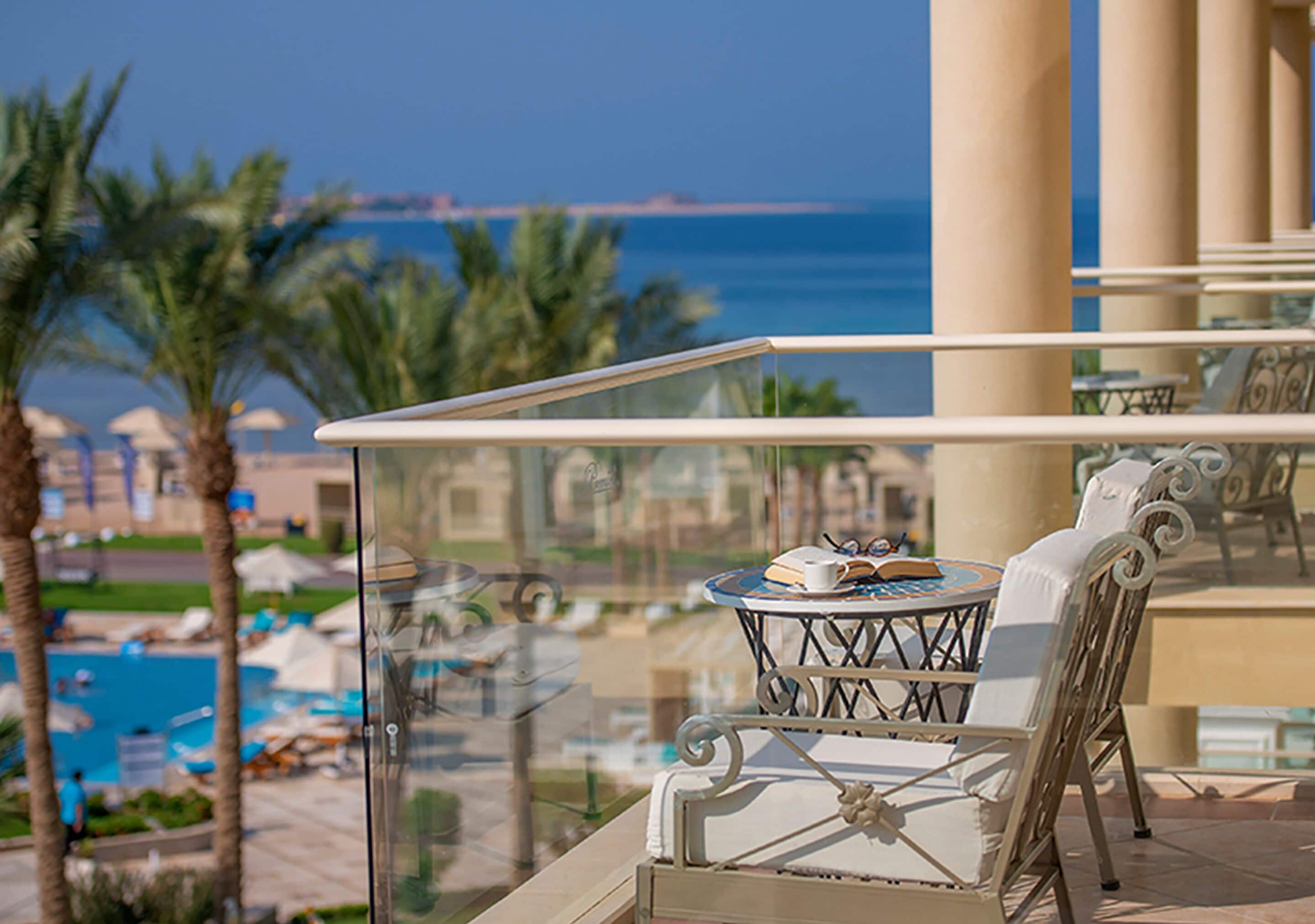 Jacuzzi Deluxe Junior Suite with VIP Package | Premium bedding, free minibar, individually decorated