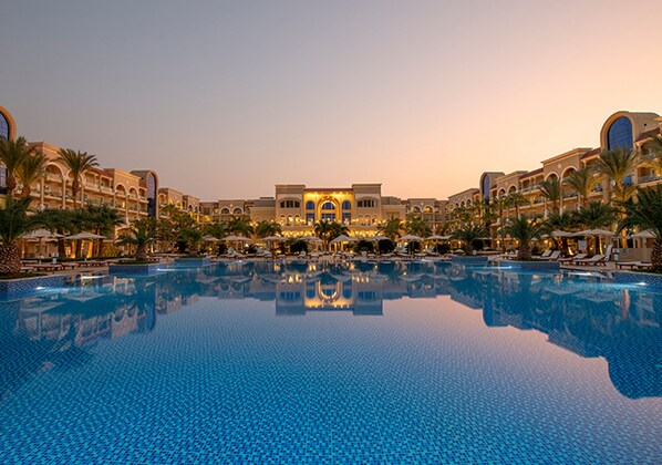 Exterior - Premier Le Reve Hotel & Spa Sahl Hashesh -Adults Only (Sahl Hasheeh)
