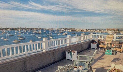 5 Washington Street Newport, RI 02840
