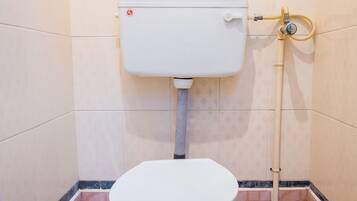 Deluxe Room | Bathroom