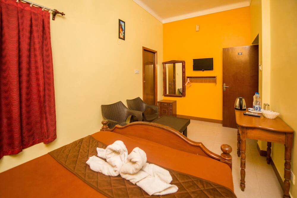 Malar Residencey
