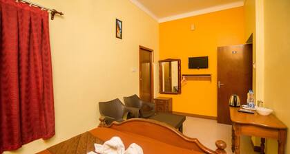 Malar Residencey