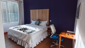 Unclassified image, 2 of 5, button - Abantu Hotel (Dar es Salaam)