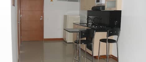Apartment, 1 Bedroom, Accessible, City View | Interior