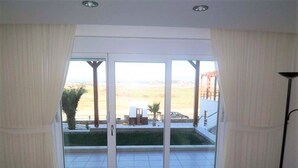 House, 2 Bedrooms, Balcony | Interior
