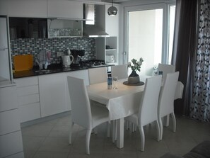Dining - Babylon 66 De Lux 2 bed Duplex Home Close to Everything With Wonderful Views (Manavgat)