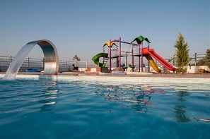 Pool - Babylon 66 De Lux 2 bed Duplex Home Close to Everything With Wonderful Views (Manavgat)