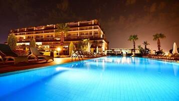 Rumah, 2 kamar tidur, akses difabel, balkon | Kolam renang | Kolam renang outdoor