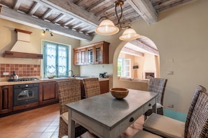 Ferienhaus, 3 Schlafzimmer, Balkon | Eigene Küche | Wasserkocher mit Kaffee-/Teezubehör, Hochstuhl