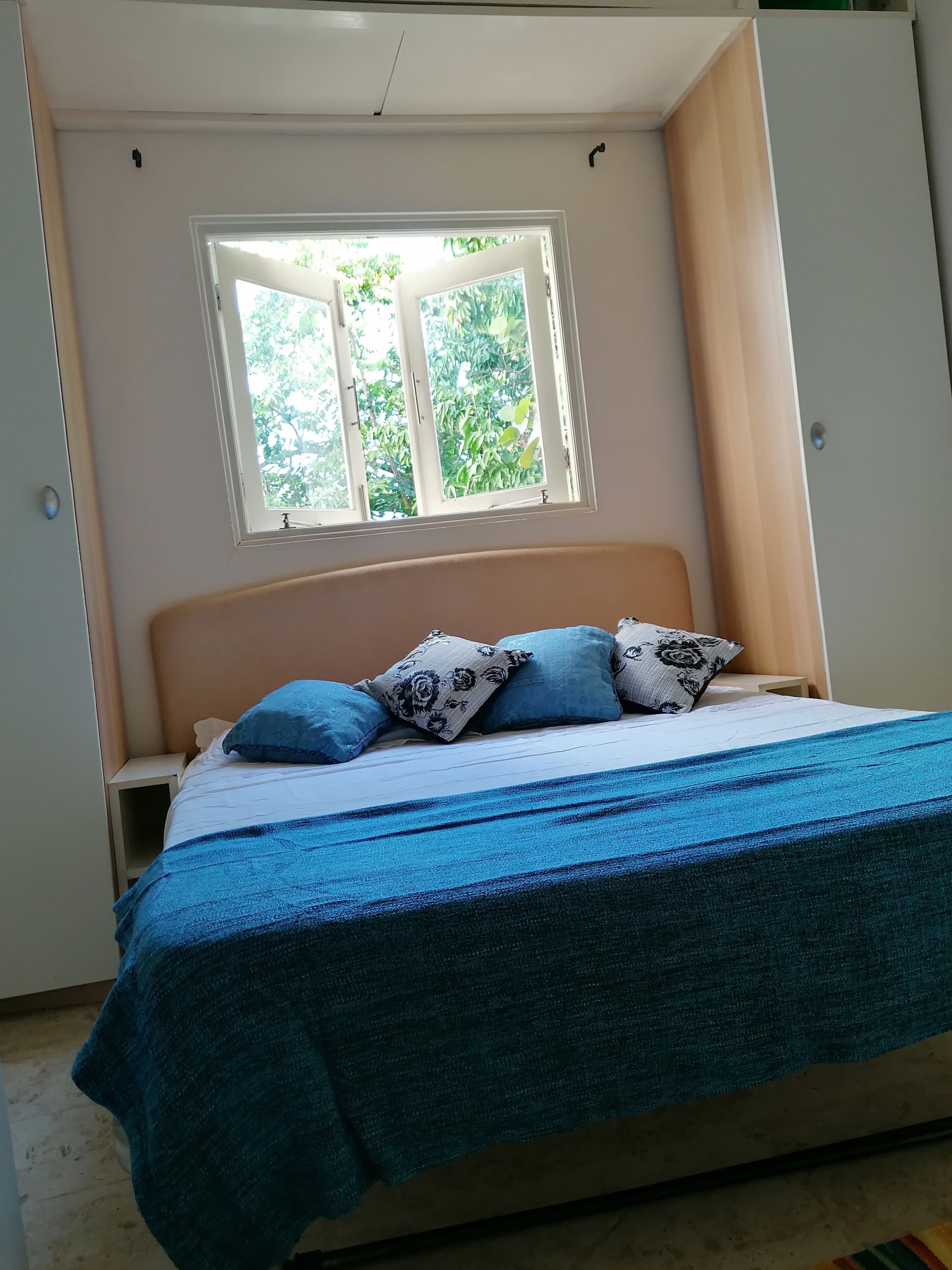 Room, 1 Bedroom, Smoking, Patio | 1 bedroom, WiFi