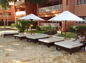 Room, 1 Bedroom, Smoking, Patio | Property grounds
