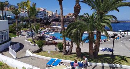 Fantastico 4 - With Large Private Terrace, Free Parking, air Conditioning, BBQ