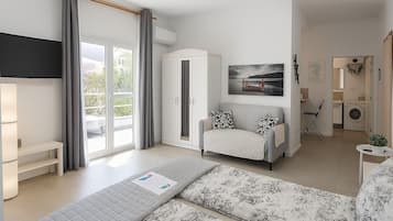 Studio, fumeurs, patio | 1 chambre