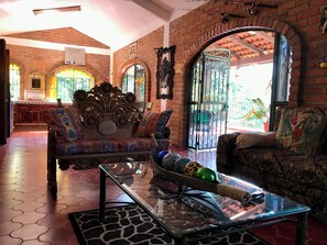 Casa, 2 habitaciones, para fumadores, balcón | Lobby
