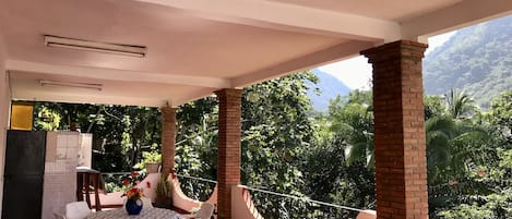 House, 2 Bedrooms, Smoking, Balcony | Property grounds