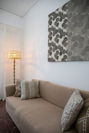 Apartment, 2 Bedrooms | Living area