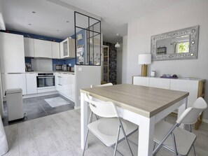 Mikrowelle, Ofen, Geschirrspüler